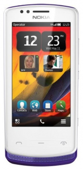 Nokia 700